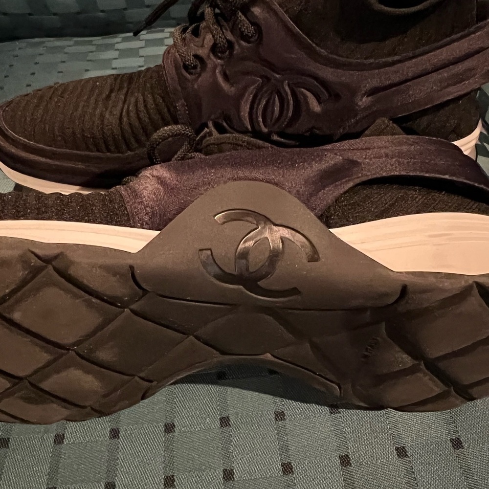 Chanel black huarache style slip on sneakers with multiple CC logos. Sz. 40 - Picture 2 of 11